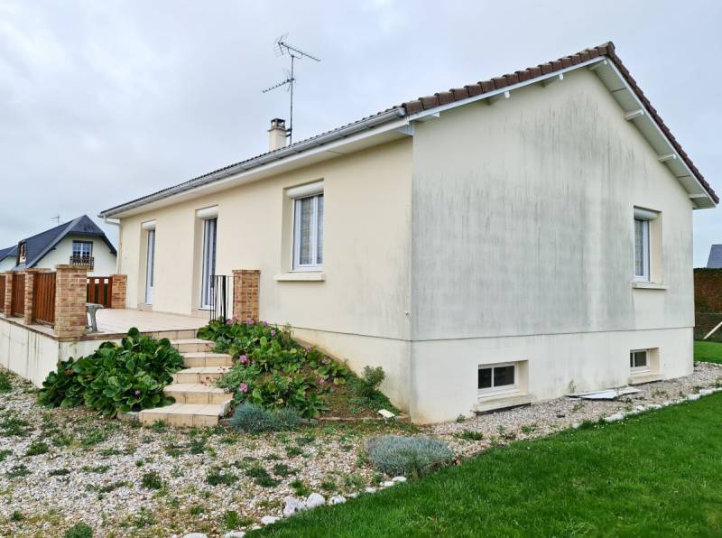 à vendre proche de FECAMP maison de plain pied avec jardin