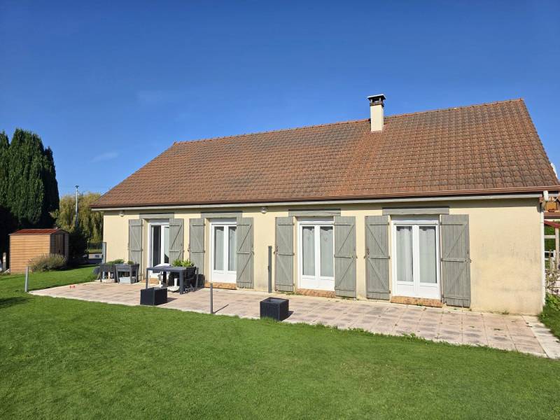 A vendre pavillon de plain-pied 3 chambres avec garage, à la campagne très proche de FECAMP 76400