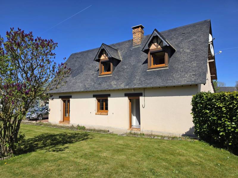 Pavillon à vendre entre Fécamp et Cany-Barville : maison individuelle avec vie de plain pied, 3 chambres et garage