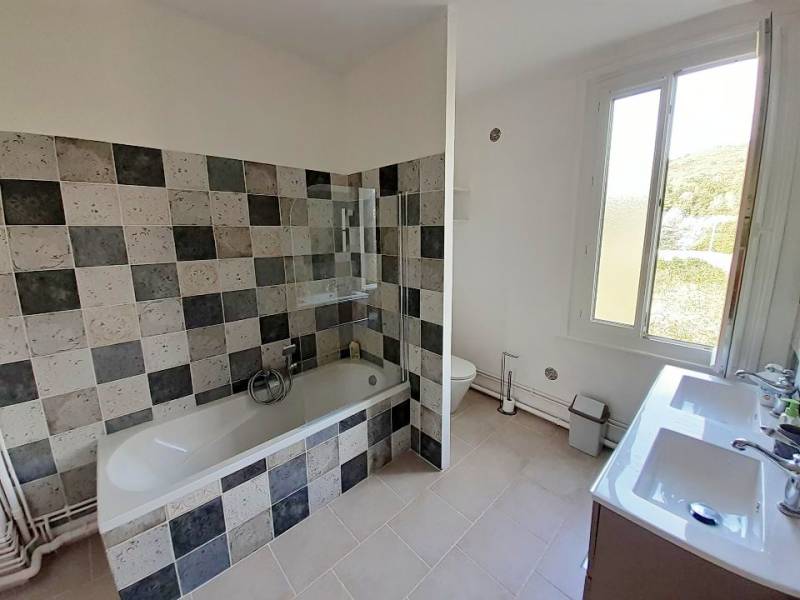 maison a acheter dans une rue calme à Fécamp