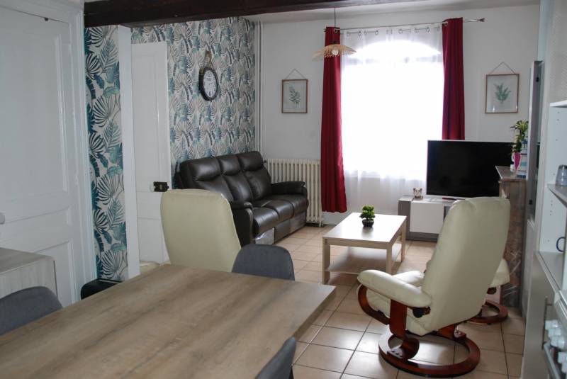 Achat maison de ville avec cour et bâtiment proche commodités à FECAMP  