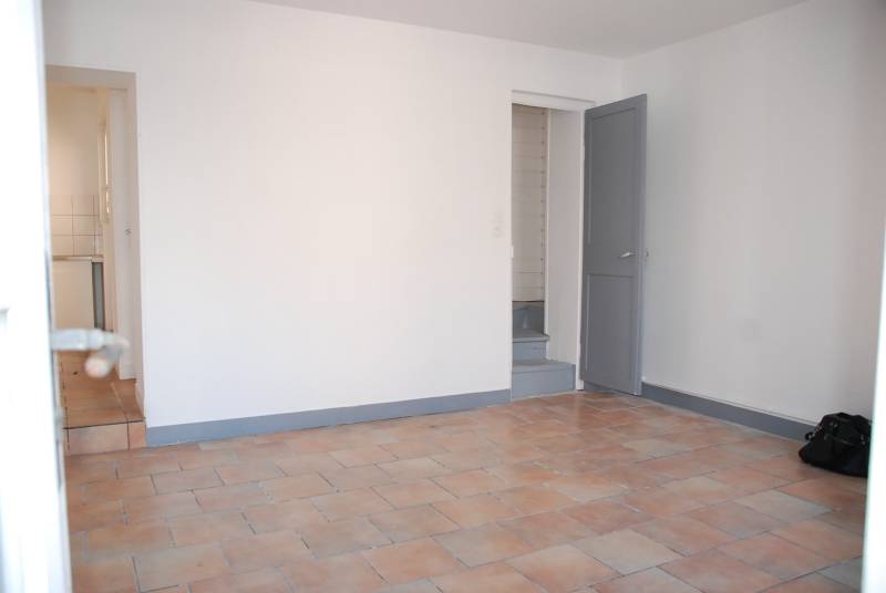 Hyper centre-ville de Fécamp 76400, maison de ville avec petit extérieur à vendre