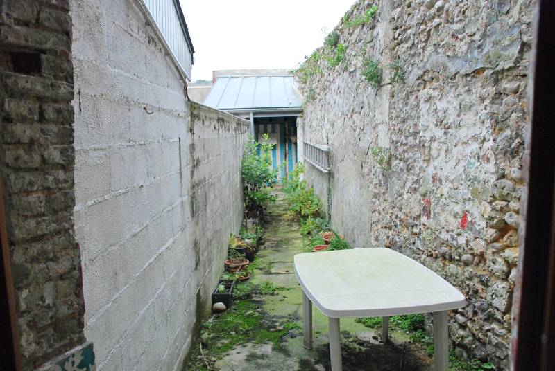 Maison à vendre à deux pas de la mer à FECAMP avec  cour