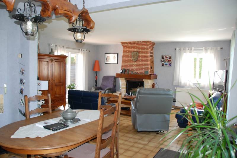 A vendre à 5kms de FECAMP 76400 maison individuelle avec jardin et garage