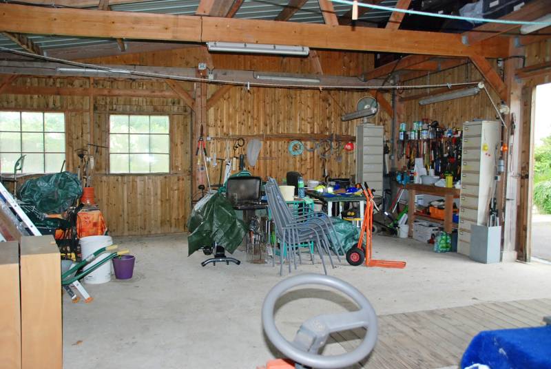 Axe Fécamp / Etretat Pavillon individuel avec sous-sol et grand bâtiment