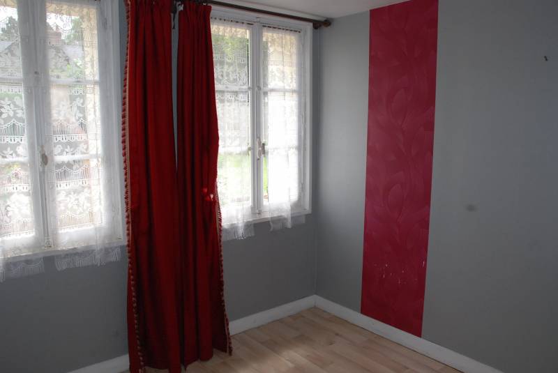 Maison à rénover avec jardin et grenier aménageable proche FECAMP