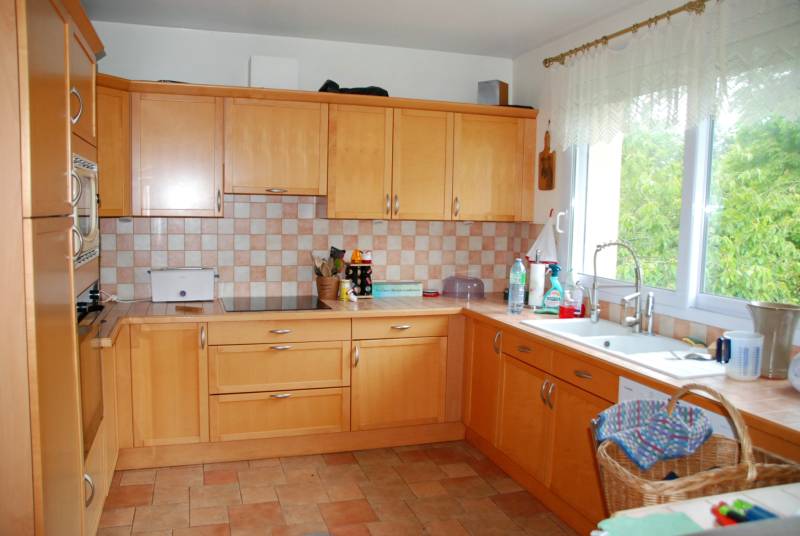 Axe Fécamp / Etretat Pavillon individuel avec sous-sol et grand bâtiment