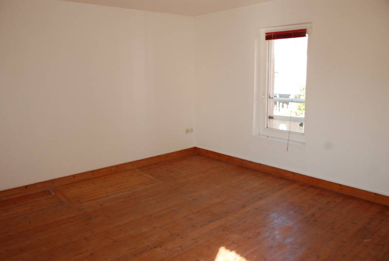 Hyper centre-ville de Fécamp 76400, maison de ville avec petit extérieur à vendre