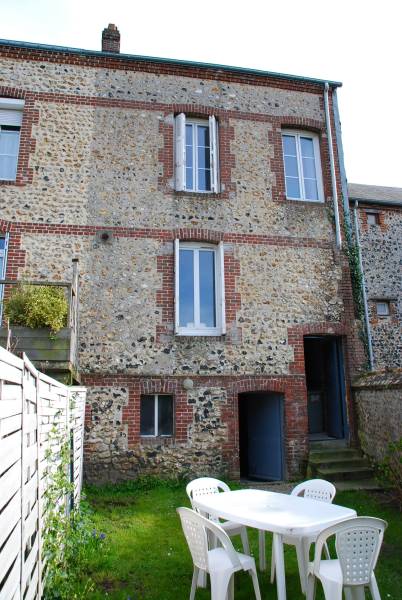 Proches commerces maison avec jardin à vendre à Fécamp