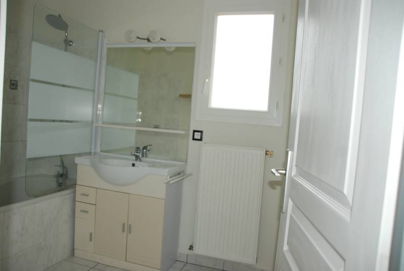 Pavillon de plain pied à vendre à proximité de FECAMP dans un bourg tous commerces 