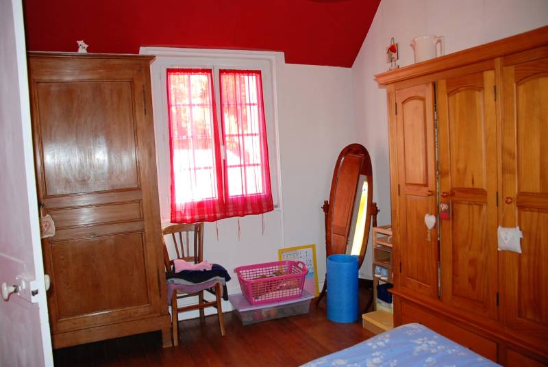 Proche de FECAMP, Maison avec Jardin dans un bourg tous commerces