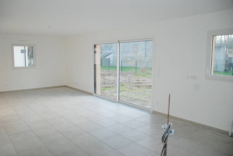 A vendre pavillon neuf avec jardin et garage