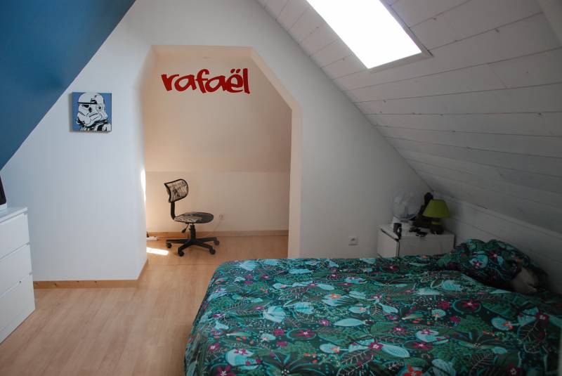 A vendre longère rénovée sur 2257m² dans un village proche de Valmont  