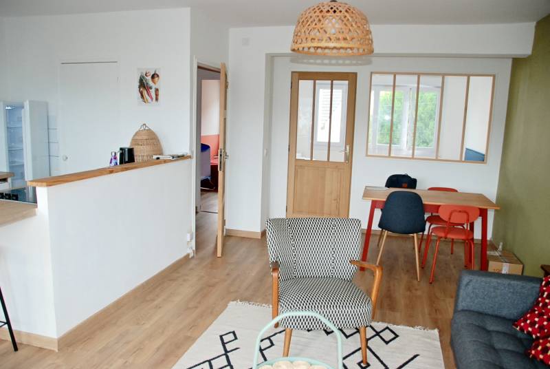 A vendre appartement de 60m² avec 2 chambres, dans une résidence proche des commerces