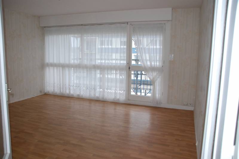 A vendre appartement avec ascenseurs et balcon à fécamp 76400