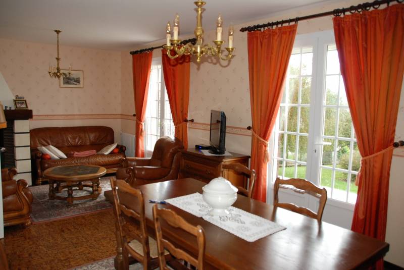 A vendre maison familiale 4 chambres, grand garage entre FECAMP et Valmont 76540