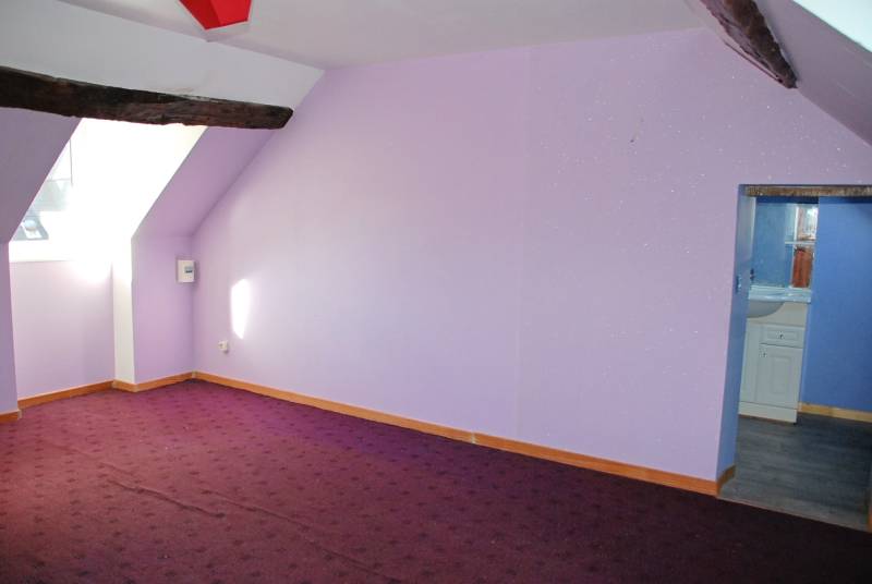 Charmante maison 2 chambres à Vendre à Valmont