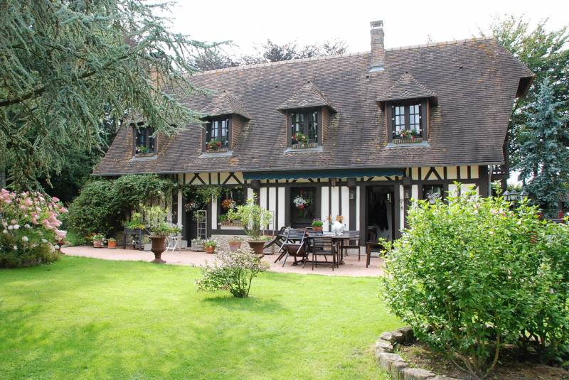 A VENDRE MAISON NORMANDE DE CARACTERE PROCHE VALMONT 76540