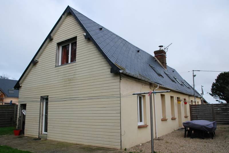 A vendre maison grande longère rénovée proche de FECAMP