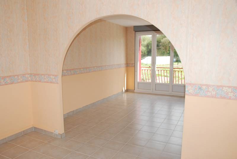 Exclusivité, à COLLEVILLE maison avec garage à vendre, 3 chambres