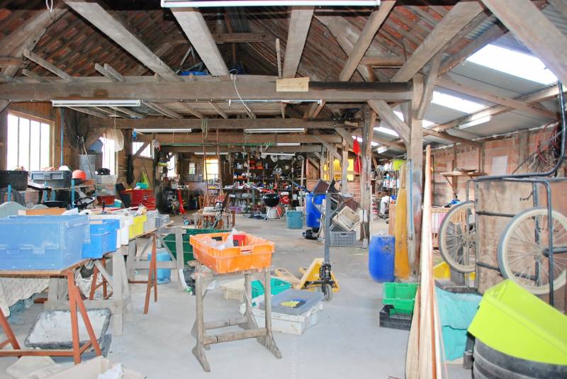 Pavillon 4 chambres avec grand bâtiment à vendre très proche de FECAMP  