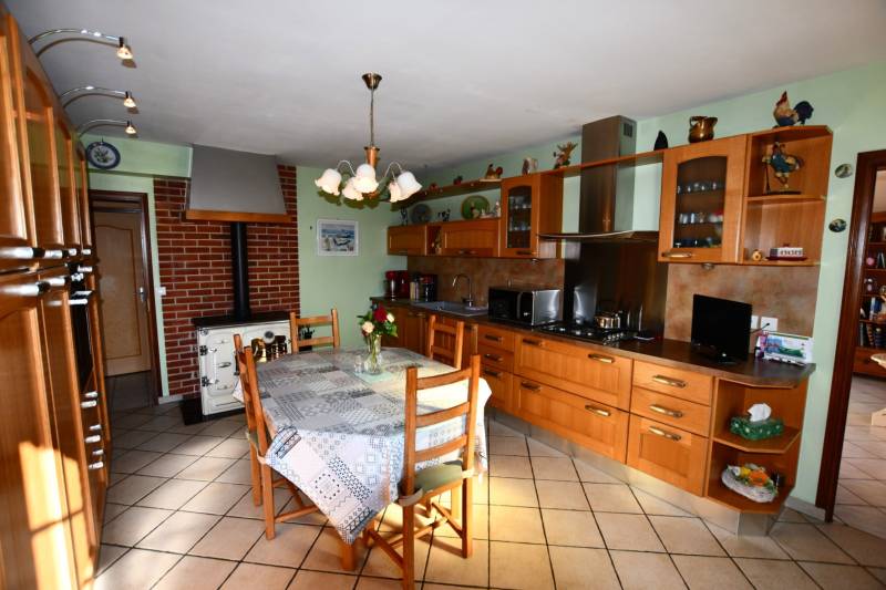 A vendre grande maison proche de Fécamp