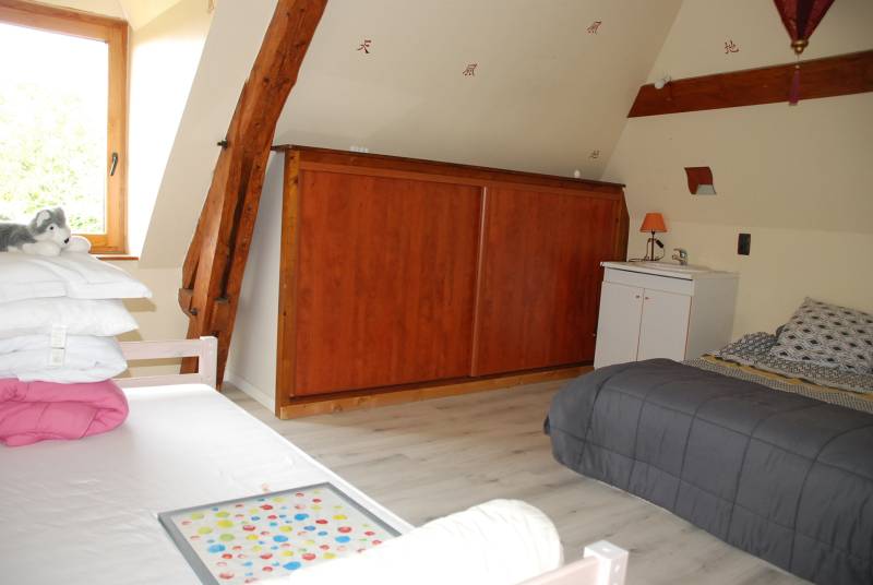 A ACHETER PROPRIETE AVEC LONGERE BRIQUES ET SILEX ET NOMBREUSES DEPENDANCES A 2 PAS DE FECAMP 76400