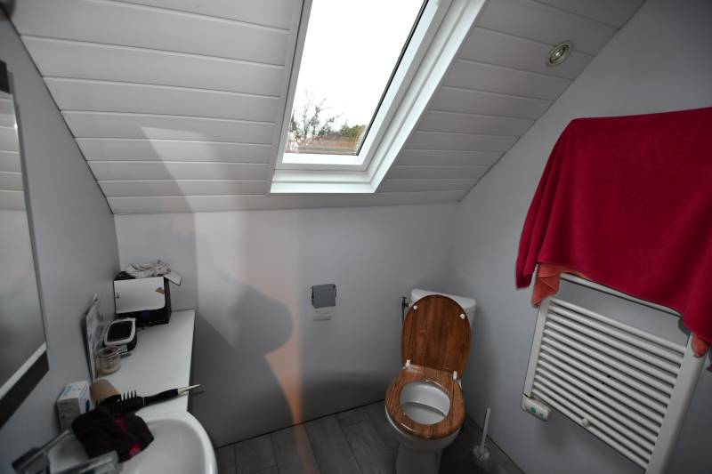 Maison à vendre avec salle de bains et douche