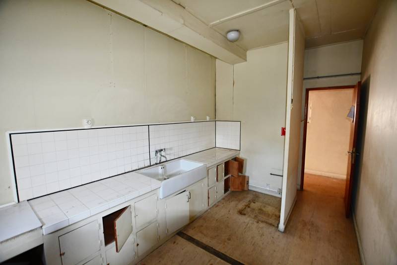 Centre-ville de Fécamp, ensemble immobilier à rénover à vendre avec extérieur