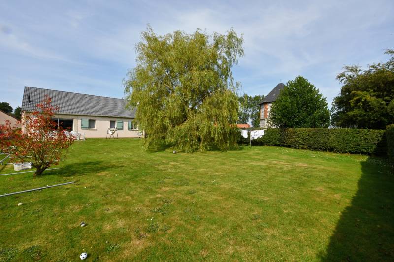 Pavillon individuel avec jardin, garage et 3 chambres à vendre hors lotissement dans le village d'Ancretteville-sur-mer sur l'axe Fécamp et Cany-barville