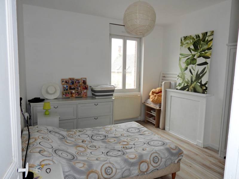 A vendre maison rénovée avec cour /  beaux volumes à FECAMP