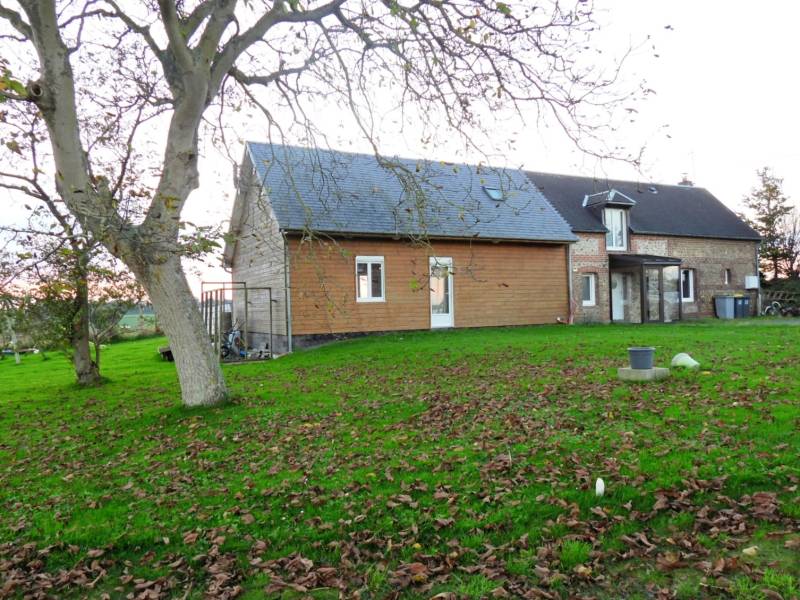 longere briques et silex à vendre 76110