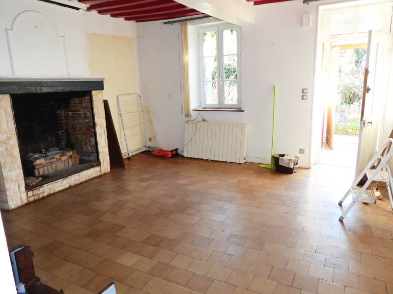 NEGOCIABLE Maison de caractère briques et silex avec grand jardin proche de Fécamp