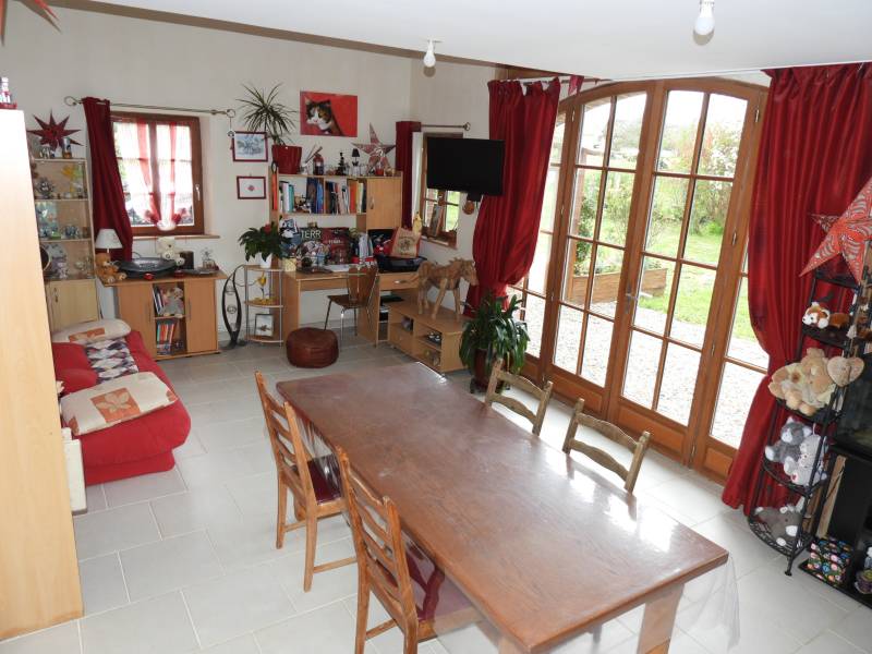 Achat longère en briques et silex à la campagne proche de VALMONT et FECAMP