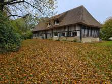 A vendre campagne de GODERVILLE authentique chaumière offrant une belle superficie et beau terrain plat