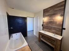 A la campagne proche de Valmont pavillon de plain-pied avec 3 chambres et garage