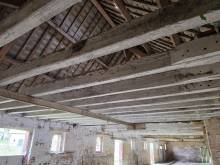 A vendre, bâtiment en briques et silex à réhabiliter situé à la campagne proche de Fécamp / Goderville