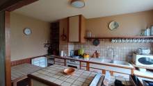 FECAMP DANS UN QUARTIER RESIDENTIEL PAVILLON AVEC CHAMBRES DE PLAIN PIED SUR SOUS SOL COMPLET