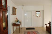 A vendre, superbe maison idéalement située avec vue imprenable sur le port et la ville  
