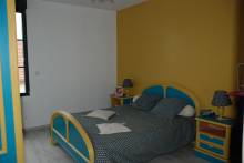 A acheter maison familiale entièrement rénovée avec chambre de plain-pied et jardin