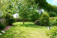 A vendre maison individuelle lumineuse avec 4 chambres et jardin dans un environnement calme proche de VALMONT  