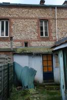 à vendre maison en brique et silex à rénover à FECAMP 76400