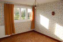 A vendre pour 1ère acquisition maison dans un village avec écoles située proche du centre bourg