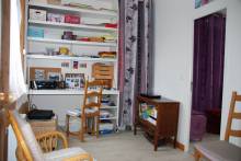 A vendre à dans le centre de FECAMP 76400 maison 2 chambres avec bureau et jardin