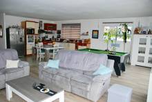 Achat pavillon récent de plain-pied lumineux avec beau volume situé à 2 pas de FECAMP  