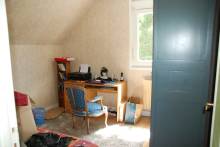 AXE FECAMP ETRETAT DANS UN BEL ENVIRONNEMENT PAVILLON SUR SOUS SOL ET DEPENDANCE SUR 3046 M²