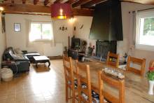 A acheter grande maison avec cheminée à la campagne 76400