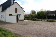 A vendre maison avec garage et jardin dans un village entre GODERVILLE 76110 et VALMONT 76540  