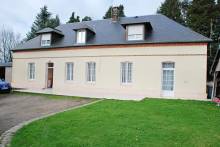 A vendre maison briques et silex ravallée sur 4850m² de terrain idéalement située proche des commerces de GODERVILLE 76110  