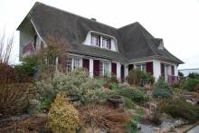 A vendre proche FECAMP grand pavillon avec sous-sol complet